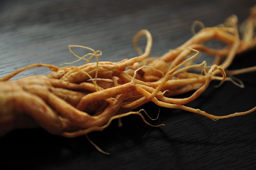 Jika Anda ingin menumbuhkan rambut, carilah kandungan swertia japonica atau ginseng di dalamnya
