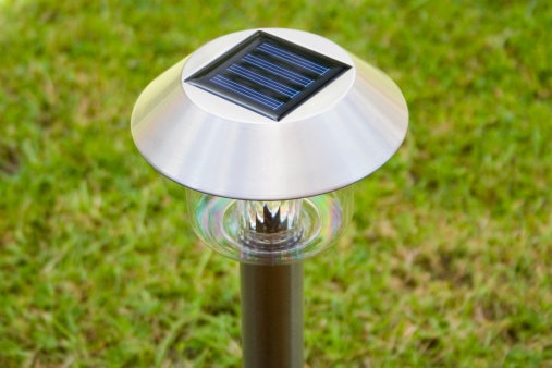 Upayakan pilih lampu yang hemat energi