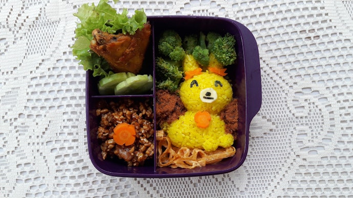 Agar lebih mudah membuat bentuk karakter, pilih cetakan bento karakter
