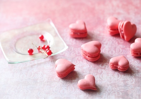 Untuk anak-anak, cari macaron berukuran mungil atau yang bentuknya lucu