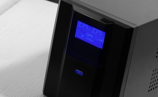 Pertimbangkan juga durasi waktu operasi UPS