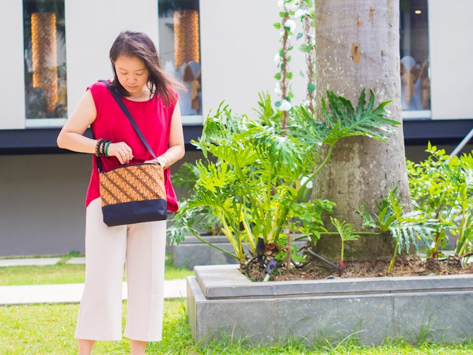 Pilih model tas batik yang sesuai dengan kebutuhan Anda