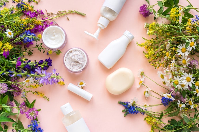 Agar optimal melembapkan, pilih yang dilengkapi pelembap shea butter, olive oil, atau coconut oil