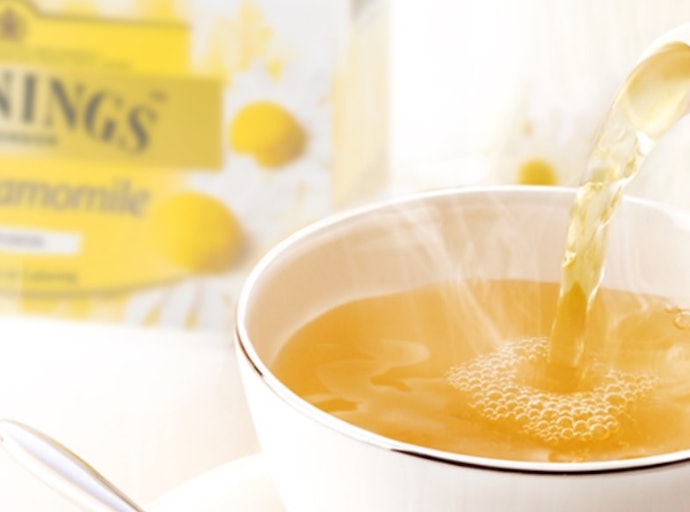 Berikan manfaat baik bagi tubuh sekaligus detox dengan varian Herb & Fruit Infusion