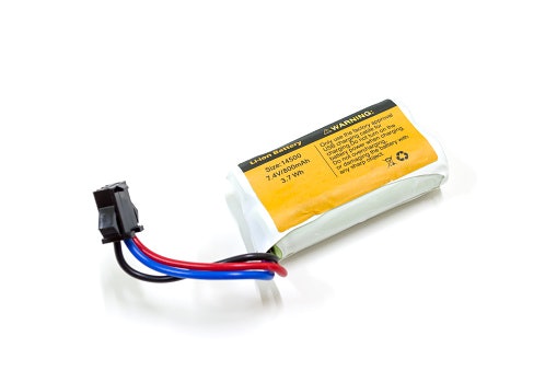 Pertimbangkan mobil remote control yang rechargeable