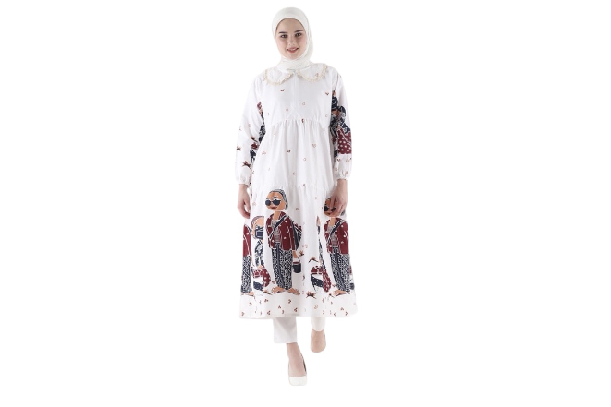 Utamakan dress tunik atau long tunik batik bila ingin tampil syar'i