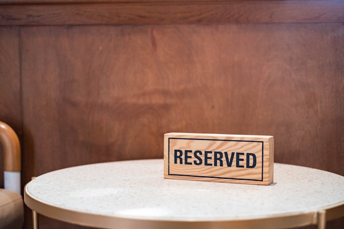Pastikan Anda sudah booking tempat terlebih dahulu