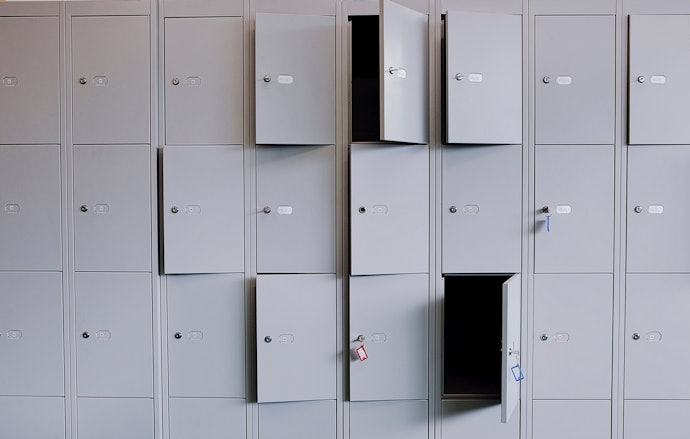 Ketahui jumlah pintu locker yang akan digunakan