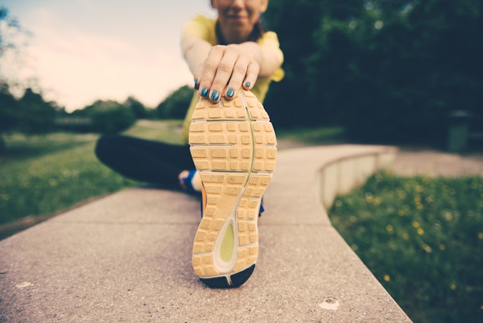 Agar tidak mudah terpeleset, pertimbangkan outsole dari karet antiselip