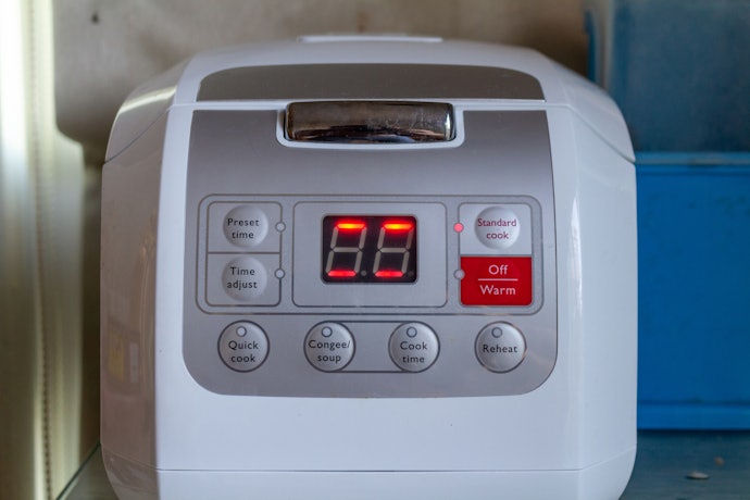 Jika Anda mengutamakan kesehatan atau sedang diet, temukanlah smart rice cooker dengan fitur low carbo