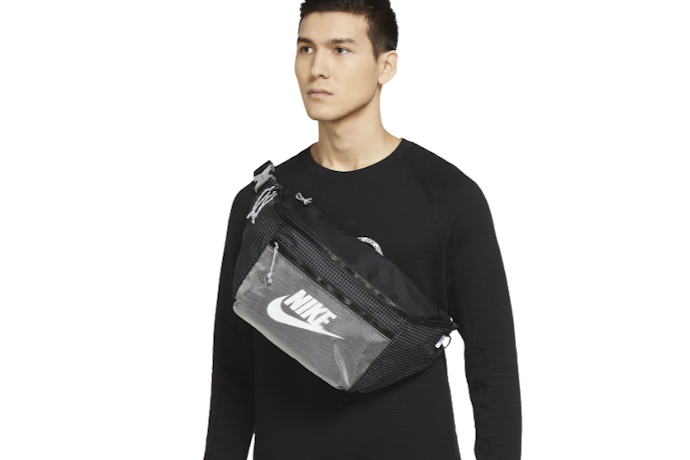 Pastikan Anda membeli tas Nike original