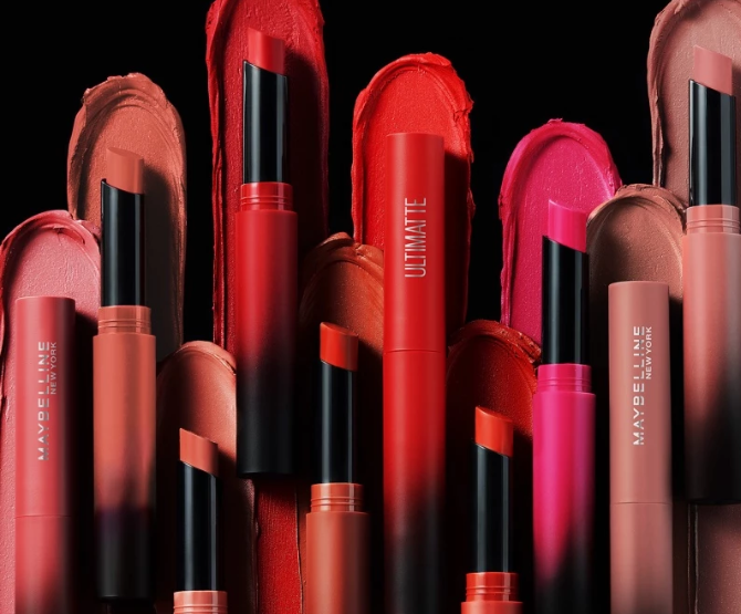 Pertimbangkan Maybelline Color Sensational Ultimatte untuk lipstik harian yang praktis