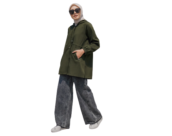 Untuk wanita berhijab, pilih jaket army panjang atau model oversize dan parka