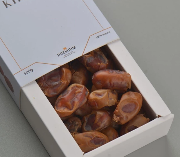 Utamakan kurma berlabel "grade A" atau "premium" agar Anda mendapatkan produk terbaik, terutama bagi ibu hamil