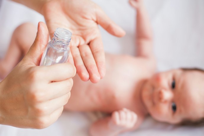 Untuk penggunaan pada bayi dan anak, pastikan produknya bebas bahan kimia berbahaya