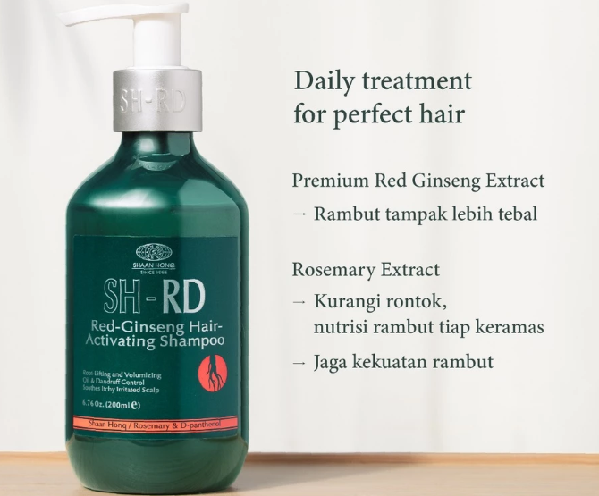 Utamakan shampo berbahan rosemary oil atau pumpkin seed extract yang merangsang pertumbuhan rambut