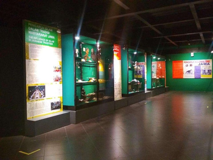 Lihat peristiwa masa lalu lewat diorama di museum sejarah seperti Diorama Arsip Jogja dan History of Java Museum