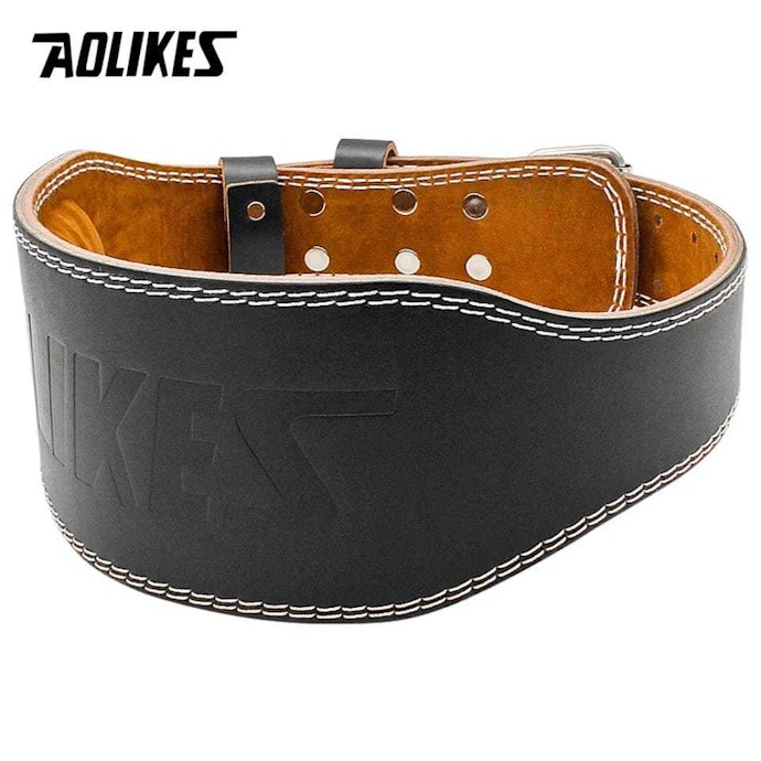 Untuk pemula atau cross-training, utamakan belt gym tipe tapered yang menjaga fleksibilitas gerakan