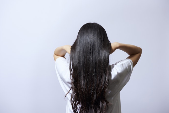 Agar rambut lebih berkilau, pilih hair creambath yang mengandung keratin atau vitamin E