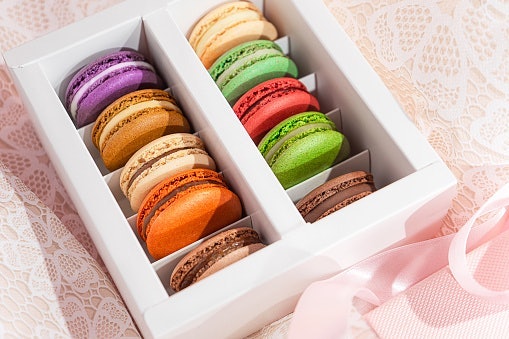 Agar kue tidak gampang hancur, pilih same day delivery dan pastikan packing-nya aman
