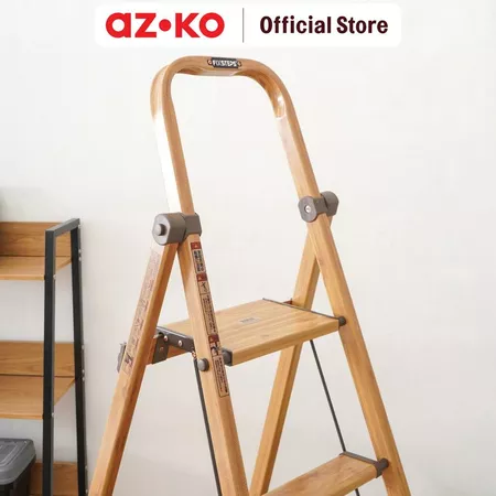 Agar lebih stabil saat bekerja di ketinggian, pastikan lebar pijakan minimal 8 cm dan tersedia handrail