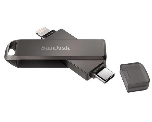 Sesuaikan bentuk konektor flashdisk dengan perangkat; Untuk laptop keluaran terbaru, sebaiknya gunakan USB-C