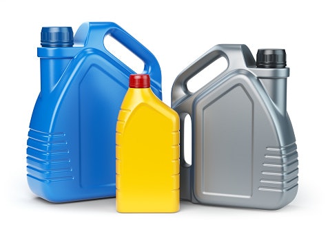 Ketahui volume oli shock depan yang dibutuhkan motor Anda; Matic dan bebek biasanya butuh 50-75 ml per tabung