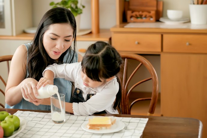 Jika kandungan nutrien wajib sudah terpenuhi, pertimbangkan susu yang dilengkapi probiotik, zinc, vitamin C, AA, dan DHA untuk mengoptimalkan penyerapan nutrien