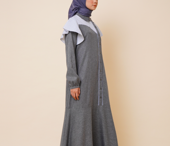 Pertimbangkan gamis katun Jepang polos untuk harian yang mudah dipadankan