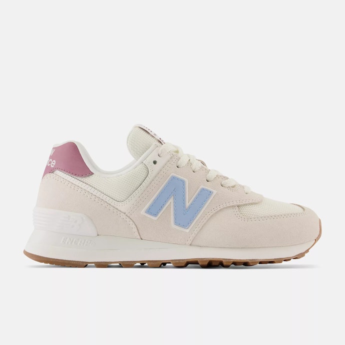 Pilih sepatu New Balance Lifestyle untuk digunakan dalam kegiatan sehari-hari