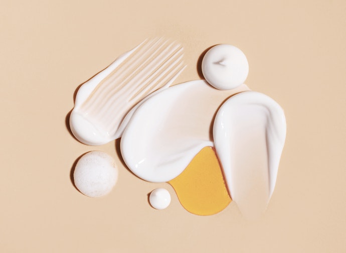 Prioritaskan sheet mask dengan bahan oil control