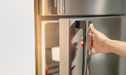 Pertimbangkan tempat penyimpanannya, paling ideal adalah di dalam kulkas
