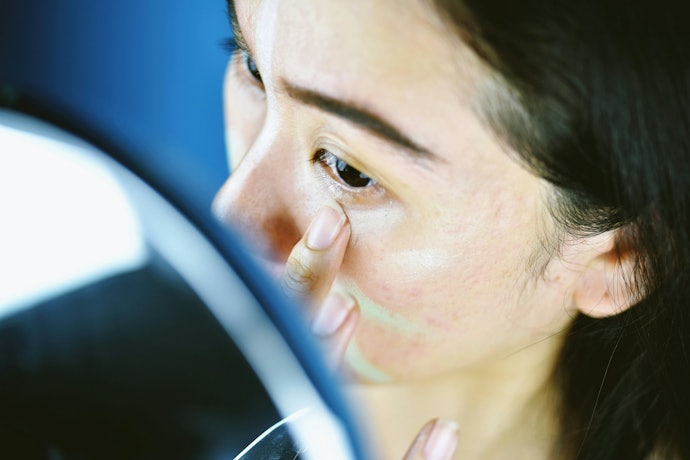 Pilih formula silicon-based sebagai solusi primer untuk kulit berminyak atau berjerawat dengan pori-pori besar