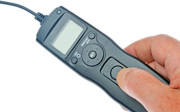 Pastikan shutter release kompatibel dengan kamera