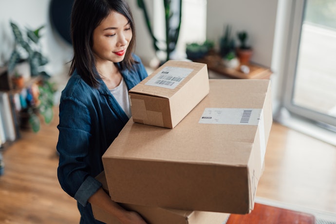 Untuk kebutuhan online shop, pilih kardus packing barang yang multifungsi
