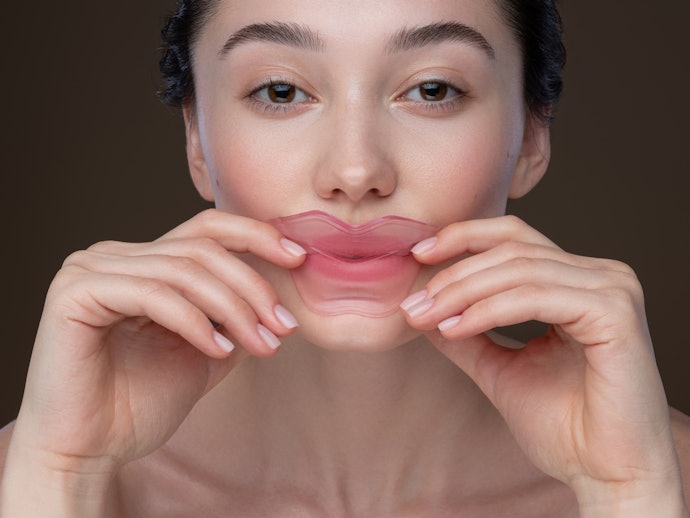 Jika Anda ingin yang lebih praktis, pertimbangkan tipe sheet lip mask