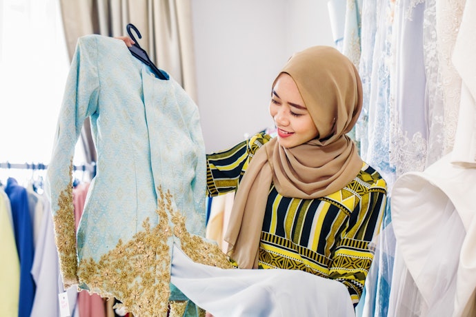 Perhatikan bahan yang digunakan