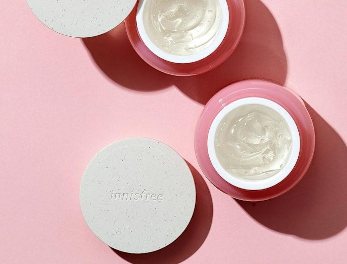 Kenali manfaat setiap skincare Innisfree: Pembersih, toner, essence, serum, dan pelembap