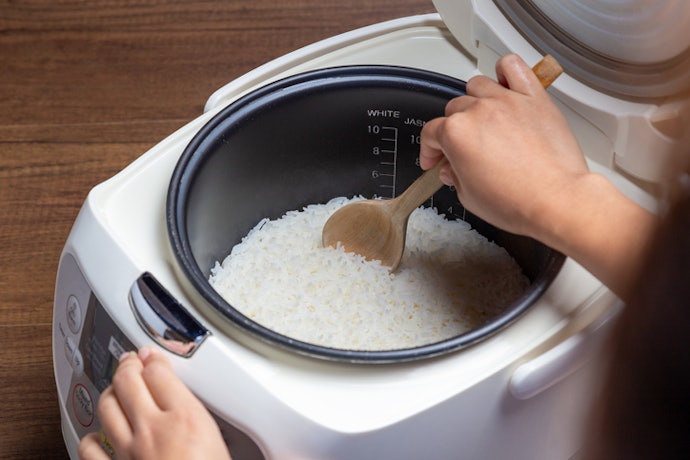 Cermati inner pot yang digunakan: Eco Ceramic, Blacktinum, atau Gold Iron Wing