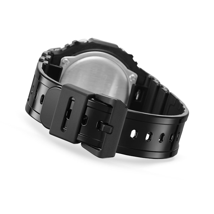 Kenali bahan tali jam tangan: Logam, resin, kulit, dan kain