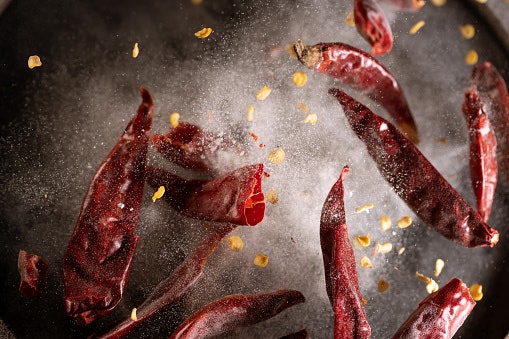 Pertimbangan kerupuk udang pedas sebagai variasi