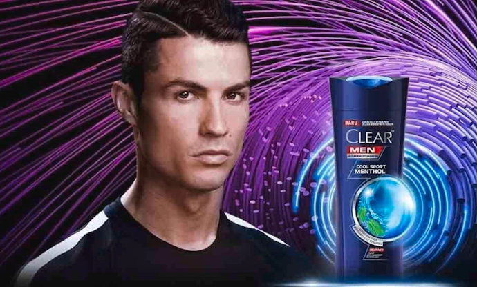 Bagi para pria aktif, segarkan kulit kepala dengan CLEAR Men Cool Sport Menthol atau CLEAR Men 3-in-1 Active Clean