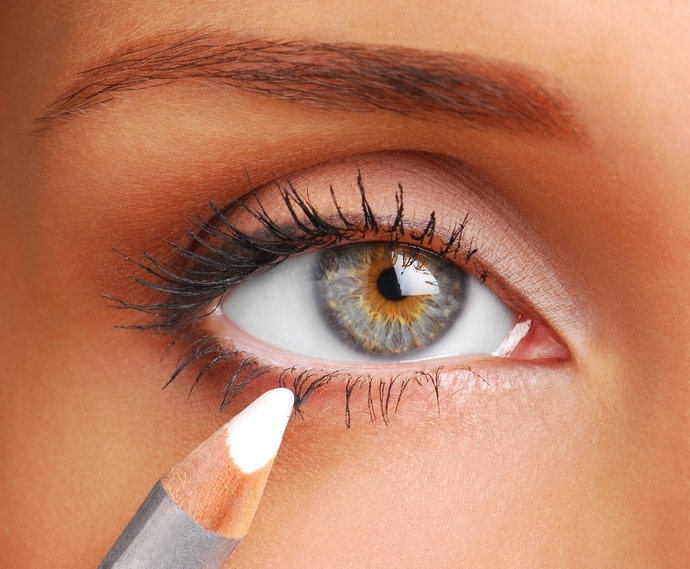 Pilih berdasarkan tekstur eyeliner