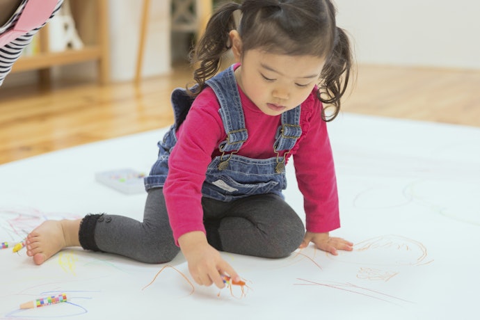 Jika digunakan untuk anak-anak, prioritaskan crayon dengan klaim non-toxic