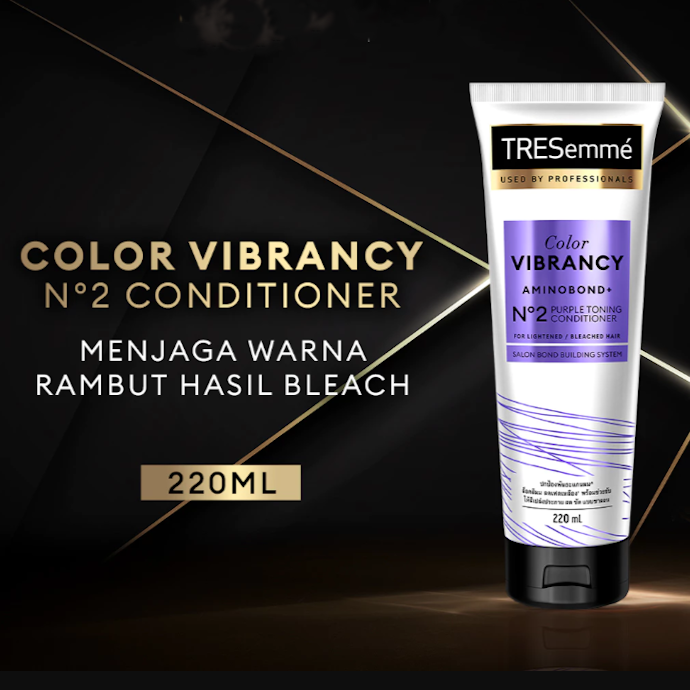 Jika Anda mencari conditioner untuk rambut smoothing dan berwarna, pastikan ada label "for colored hair"