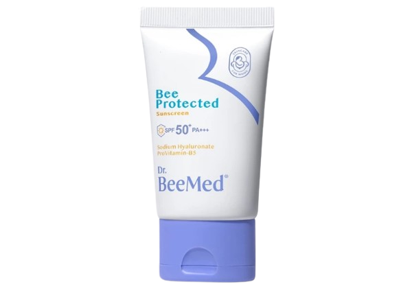 Selanjutnya, pastikan untuk memilih sunscreen dengan minimal SPF 30 dan PA+++