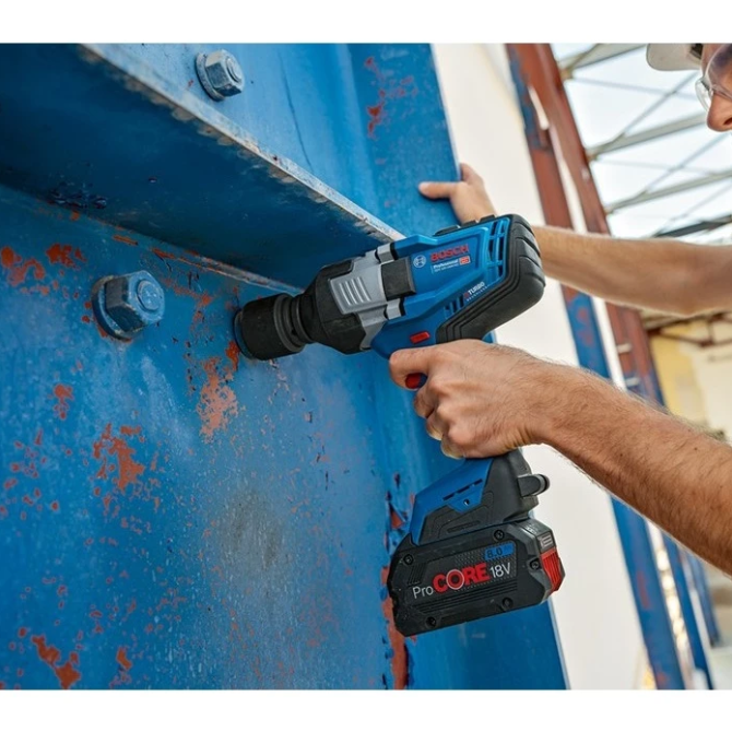 Utamakan impact wrench yang cordless untuk kemudahan bekerja di mana saja