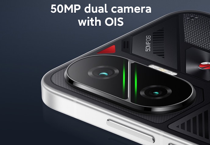 Jika mencari kamera terbaik, pilih resolusi kamera utama minimal 48 MP, sensor yang besar, dan dukungan fitur OIS/EIS