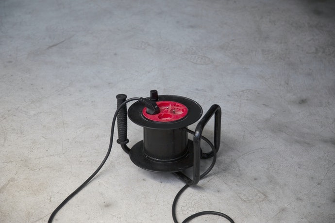 Jangan digunakan saat kabel masih tergulung!