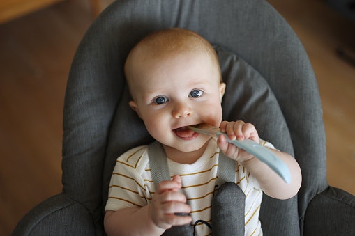 Pilih kursi bayi dengan fitur yang nyaman dan aman